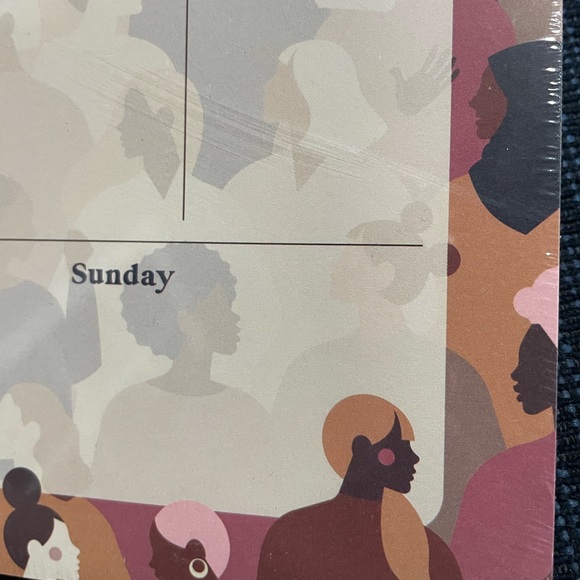 NWT Weekly Desk Pad - Picture 4 of 5